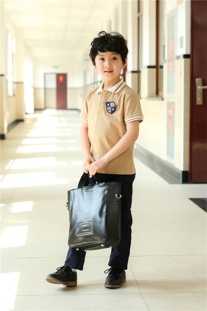 幼兒園小學校服夏裝生產(chǎn)定做廠家